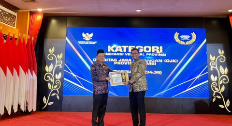 Komitmen Keterbukaan Informasi, OJK Provinsi Jambi Raih Predikat Informatif 2025